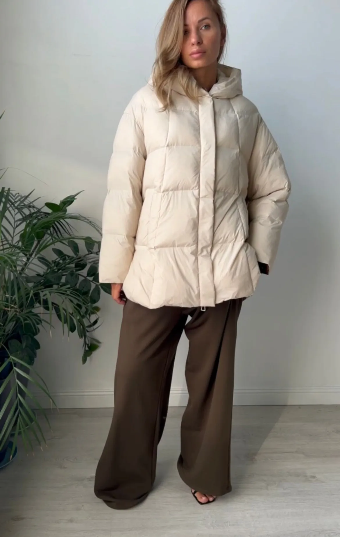 Women's Plus Size Duck Down Hooded Jacket - Ultimate Warmth & Style