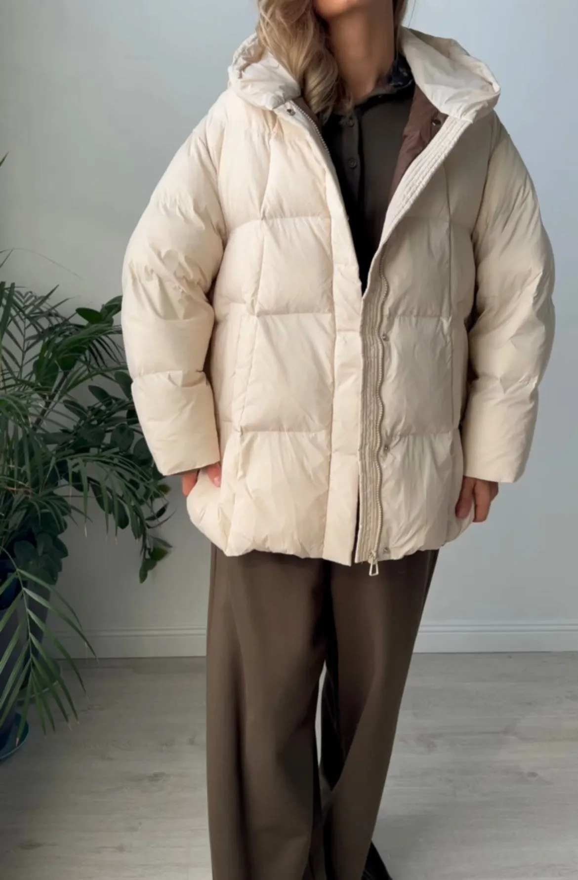 Women's Plus Size Duck Down Hooded Jacket - Ultimate Warmth & Style